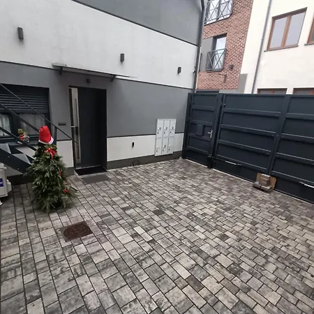 Na Tylnej W Sremie - Nr 2 Pietro